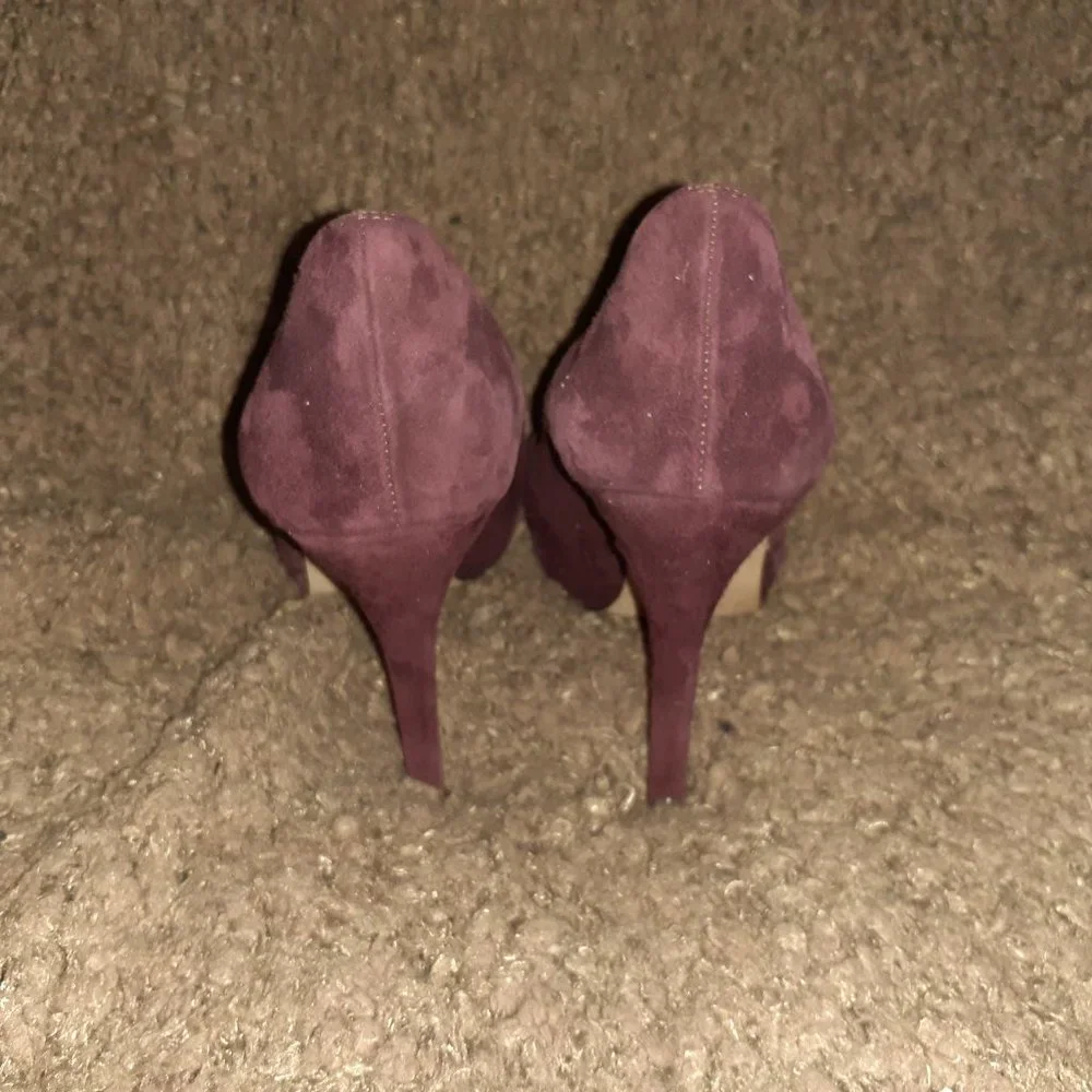 L.K. BENNETT LONDON-Sledge-Oxblood Suede Pump-ASO Kate Middleton-Sz 36-Excellent - Picture 5 of 7